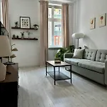 Klimatyczne Mieszkanie W Centrum