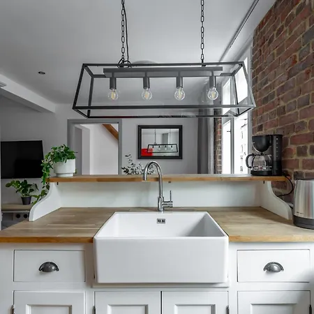 Klimatyczne Mieszkanie W Centrum