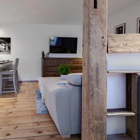 아파트 Klimatyczne Mieszkanie W Centrum