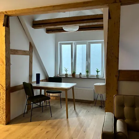 Klimatyczne Mieszkanie W Centrum *